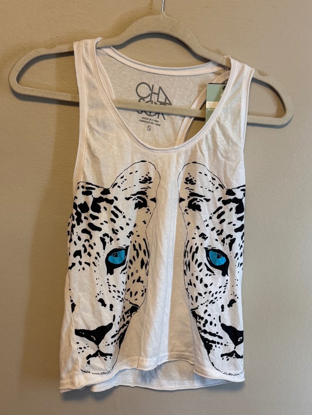 CHASER Snow Leopard Graphic Tank Top White Blue Eyes NWT Small
